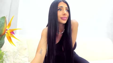 Snapshot of britney_charm chatting on 15, 2, 2026 britney_charm online show from 15, 2, 2026