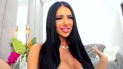 Snapshot of britney_charm chatting on 22, 2, 2026 britney_charm online show from 22, 2, 2026