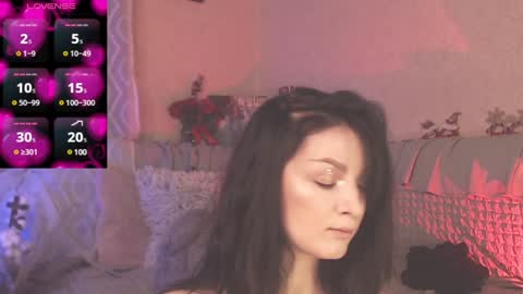 Snapshot of britneybarker chatting on 1, 1, 2025 britneybarker online show from 1, 1, 2025