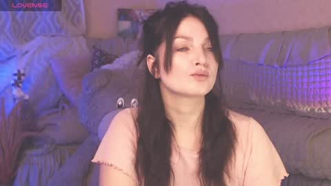 Snapshot of britneybarker chatting on 30, 1, 2025 britneybarker online show from 30, 1, 2025