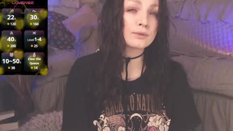 Snapshot of britneybarker chatting on 13, 2, 2025 britneybarker online show from 13, 2, 2025