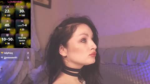 Snapshot of britneybarker chatting on 28, 2, 2025 britneybarker online show from 28, 2, 2025