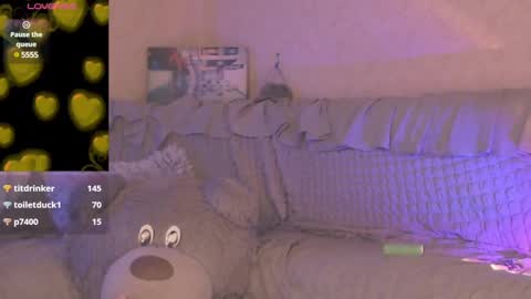 Snapshot of britneybarker chatting on 3, 3, 2025 britneybarker online show from 3, 3, 2025