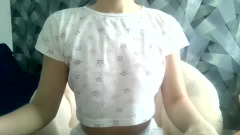 Snapshot of britneykittens chatting on 7, 1, 2025 BritneyKittens online show from 7, 1, 2025