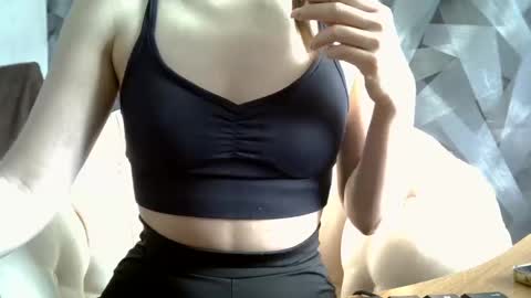 Snapshot of britneykittens chatting on 28, 2, 2025 BritneyKittens online show from 28, 2, 2025