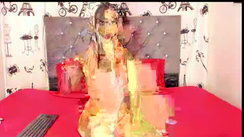 Snapshot of britnye chatting on 23, 12, 2025 BP online show from 23, 12, 2025