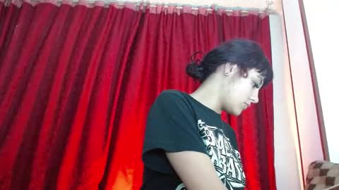 Snapshot of brittany_bubbles chatting on 23, 2, 2025 maru miaw Please help me to reach 100 thumbs up online show from 23, 2, 2025