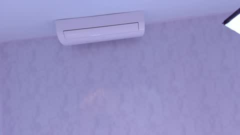 Snapshot of brittany_cute18 chatting on 4, 1, 2025 online show from 4, 1, 2025