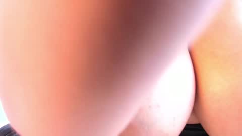 Snapshot of brittany_cute18 chatting on 26, 2, 2025 online show from 26, 2, 2025