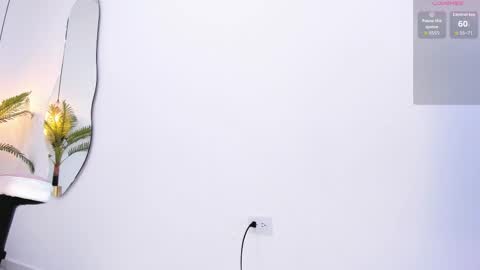 Snapshot of brittany_cute18 chatting on 4, 10, 2025 online show from 4, 10, 2025