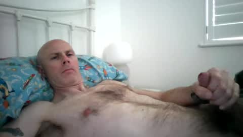 Snapshot of britworkingaway chatting on 28, 6, 2026 britworkingaway online show from 28, 6, 2026