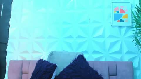 Snapshot of briyit_doll chatting on 12, 1, 2025 BRIYIT online show from 12, 1, 2025