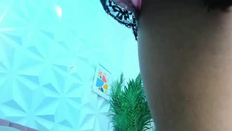 Snapshot of briyit_doll chatting on 25, 1, 2025 BRIYIT online show from 25, 1, 2025