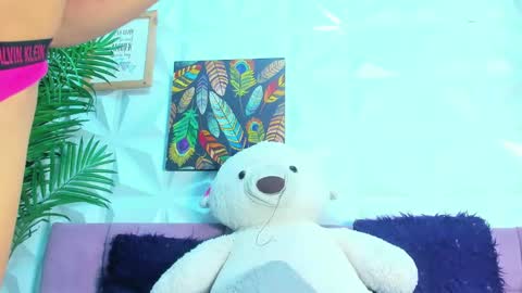 Snapshot of briyit_doll chatting on 19, 9, 2025 BRIYIT online show from 19, 9, 2025