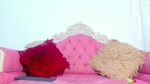 Snapshot of briyit_doll chatting on 6, 10, 2025 BRIYIT online show from 6, 10, 2025