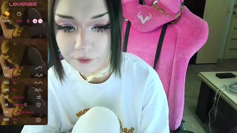 Snapshot of broodmommyy3 chatting on 26, 12, 2024 Martha online show from 26, 12, 2024