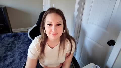 Snapshot of brookebee27 chatting on 2, 3, 2025 brookebee online show from 2, 3, 2025