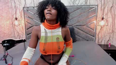 Snapshot of brownie_delicious chatting on 17, 12, 2024 Sara online show from 17, 12, 2024