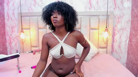 Snapshot of brownie_delicious chatting on 6, 1, 2025 Sara online show from 6, 1, 2025