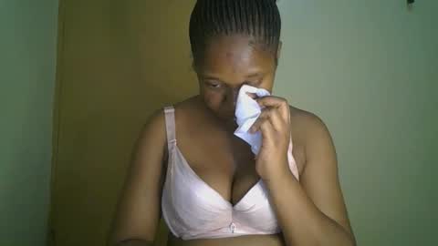 Snapshot of browny_kinky chatting on 17, 5, 2026 pitch online show from 17, 5, 2026