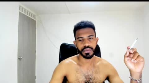 bruce_1111 online show from 17, 4, 2026