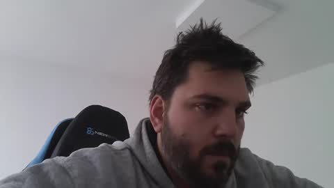 Snapshot of bruce_wayne34 chatting on 3, 1, 2025 Bruce Wayne online show from 3, 1, 2025