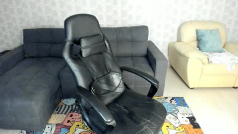 Bruce Wayne94 online show from 4, 4, 2026