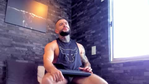 Snapshot of brucedallas chatting on 21, 9, 2025 brucedallas online show from 21, 9, 2025