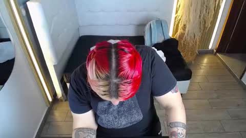 Bruja SCarlata online show from 10, 1, 2026