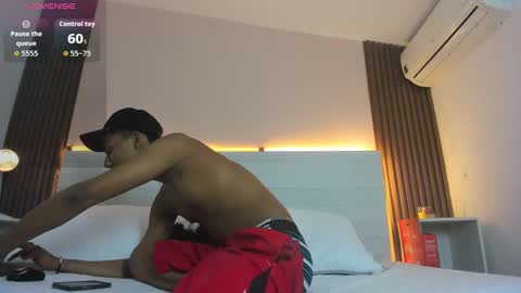 Snapshot of brunette__boy chatting on 12, 9, 2025 Luis online show from 12, 9, 2025