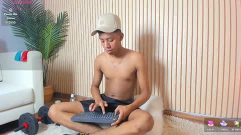 Snapshot of brunette__boy chatting on 26, 9, 2025 Luis online show from 26, 9, 2025