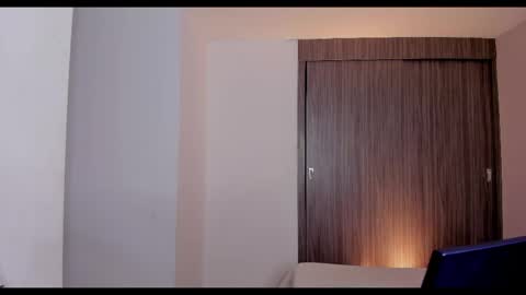     online show from 2, 10, 2025