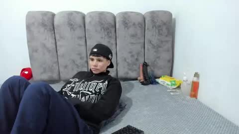 Snapshot of bruno_cruz chatting on 12, 6, 2026 Bruno Cruz online show from 12, 6, 2026