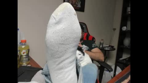 BRUTALMASTER1983 online show from 5, 3, 2025