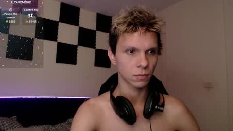 Snapshot of bryamado chatting on 5, 10, 2025 bryamado online show from 5, 10, 2025