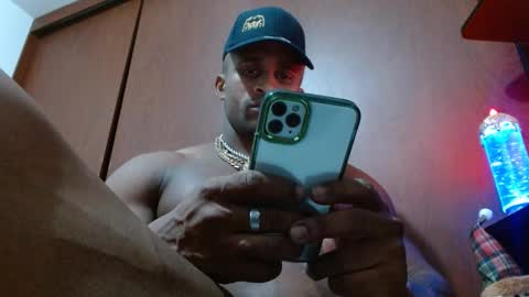 Snapshot of bryan_colen chatting on 7, 3, 2025 Enjoy the best muscle straws online show from 7, 3, 2025