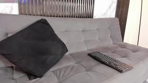 Bryxon  online show from 12, 12, 2024