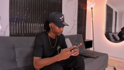 Bryxon  online show from 28, 12, 2024