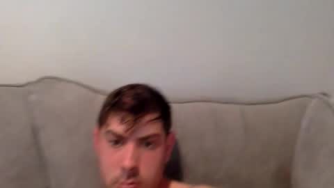 Snapshot of bshover96 chatting on 14, 12, 2025 Bshover online show from 14, 12, 2025