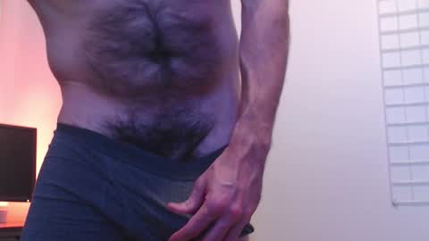 Snapshot of bt5002 chatting on 25, 11, 2025 BT online show from 25, 11, 2025