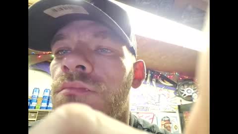 Snapshot of btown3095 chatting on 28, 9, 2025 btown3095 online show from 28, 9, 2025