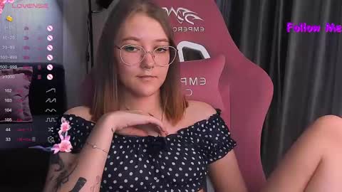 Snapshot of bubble_bunny chatting on 27, 2, 2025 Ruby online show from 27, 2, 2025