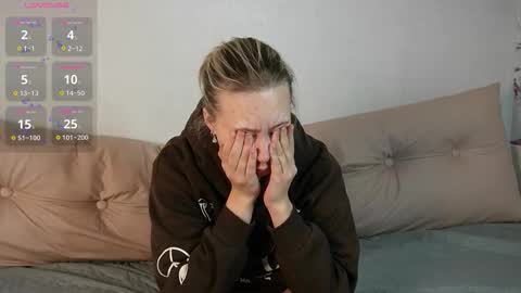 Sabrina  online show from 14, 11, 2025