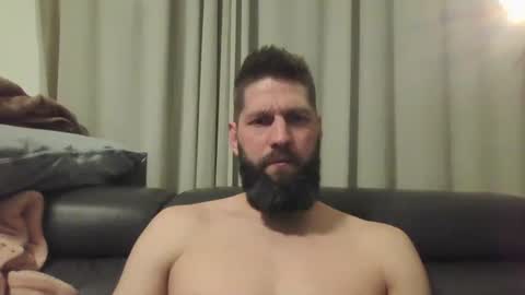 bubblebee1982 online show from 14, 1, 2025