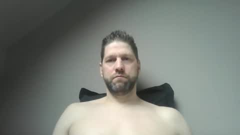 bubblebee1982 online show from 1, 2, 2026