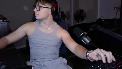 BubblebuttBdn online show from 4, 10, 2025