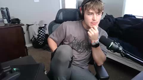 BubblebuttBdn online show from 16, 11, 2025