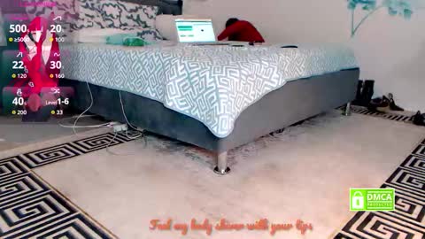 Snapshot of bubblebuttveronica chatting on 23, 9, 2025 Nylon queen  genuine model who bring pantyhose on chaturbate for first time   the others just copy my room for money  online show from 23, 9, 2025