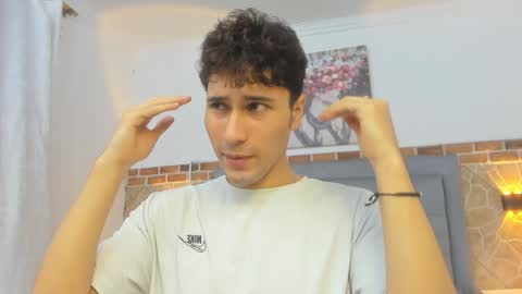 Snapshot of buddy_whitte chatting on 28, 1, 2025 Buddy Whitte online show from 28, 1, 2025