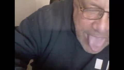 Snapshot of buddyluvzumore chatting on 29, 12, 2024 buddyluvzumore online show from 29, 12, 2024